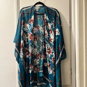 Catherines one size fits all Kimono